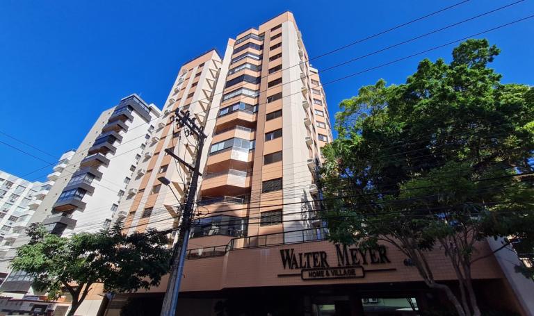 Walter Meyer, Centro