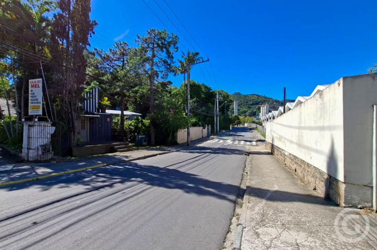 localização fundos 