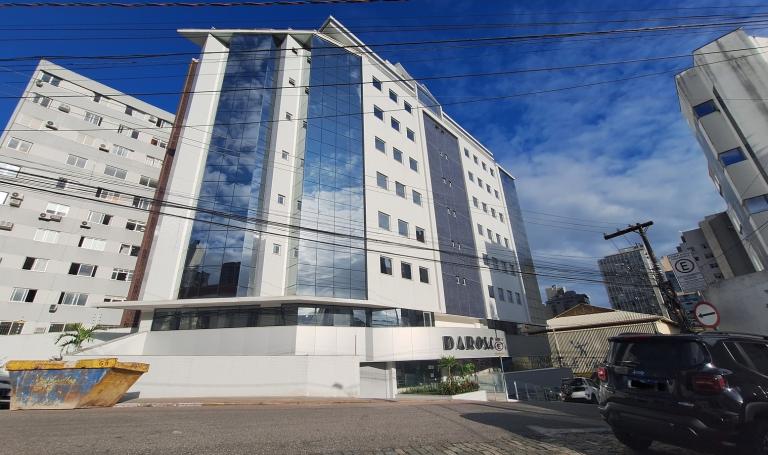 Daros.com, Centro