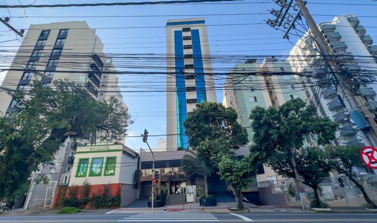 Mirage Tower, Centro