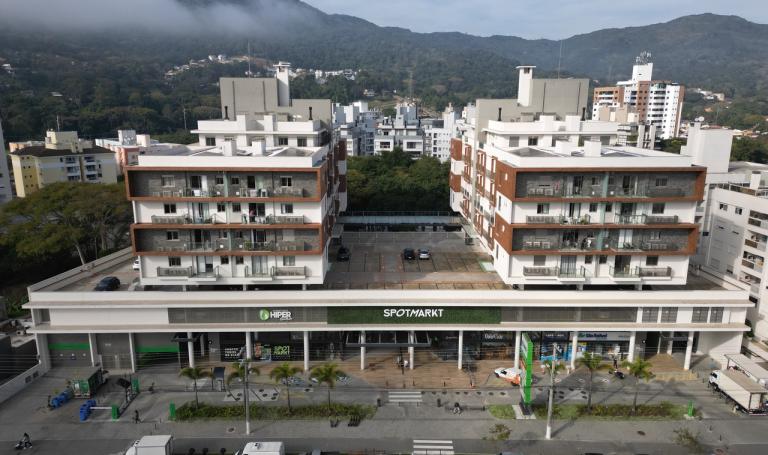 Spotmarkt Mall, Córrego Grande