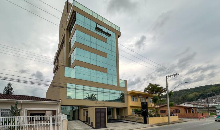 Santana Office, Centro