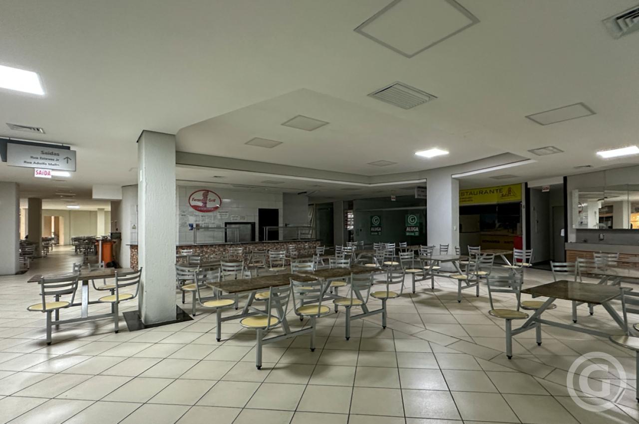 praça de alimentação  