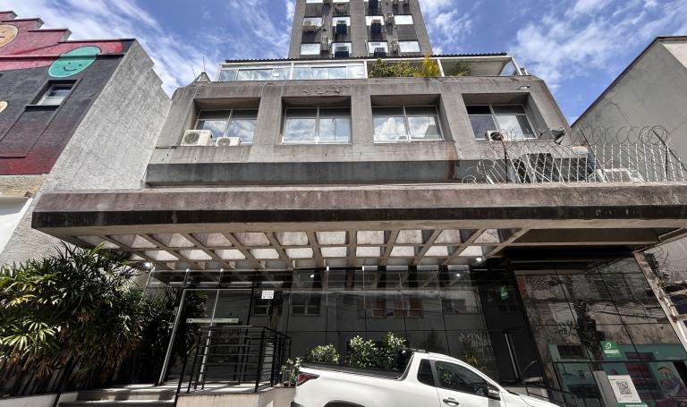 Liberal Center, Centro