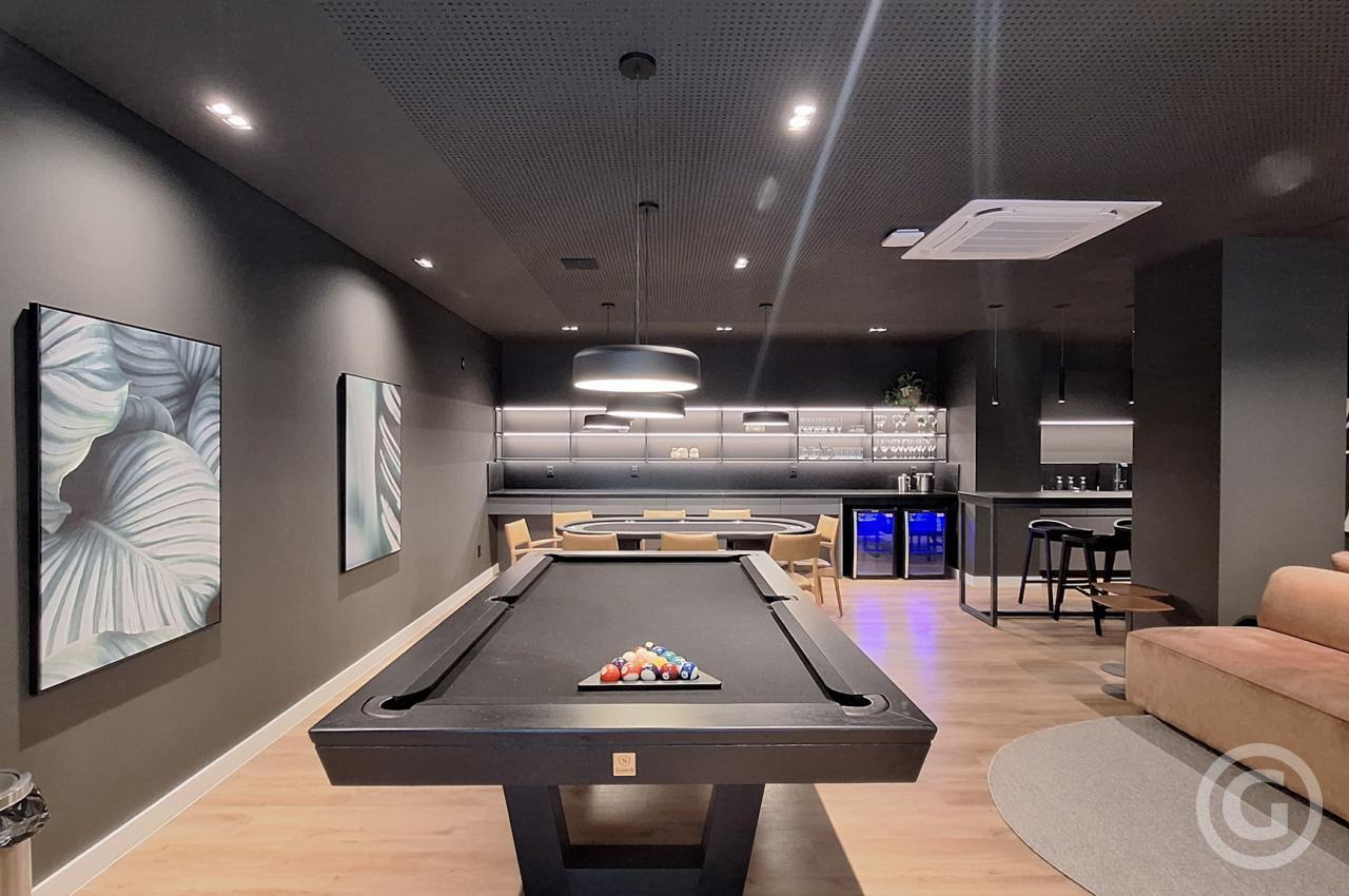 sports bar 