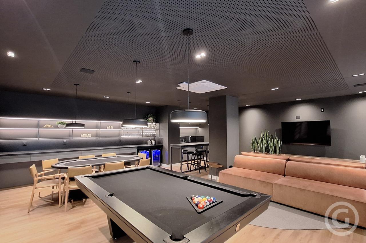 sports bar 