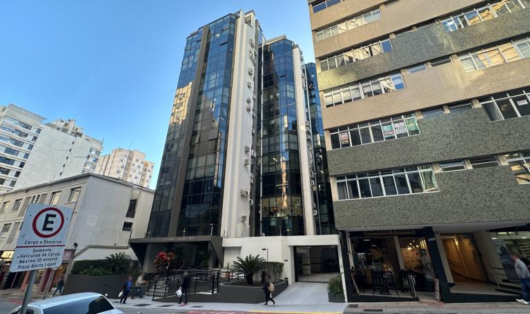 Ildefonso Linhares, Centro