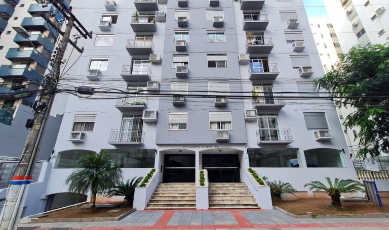 Campos Eliseos (centro), Centro