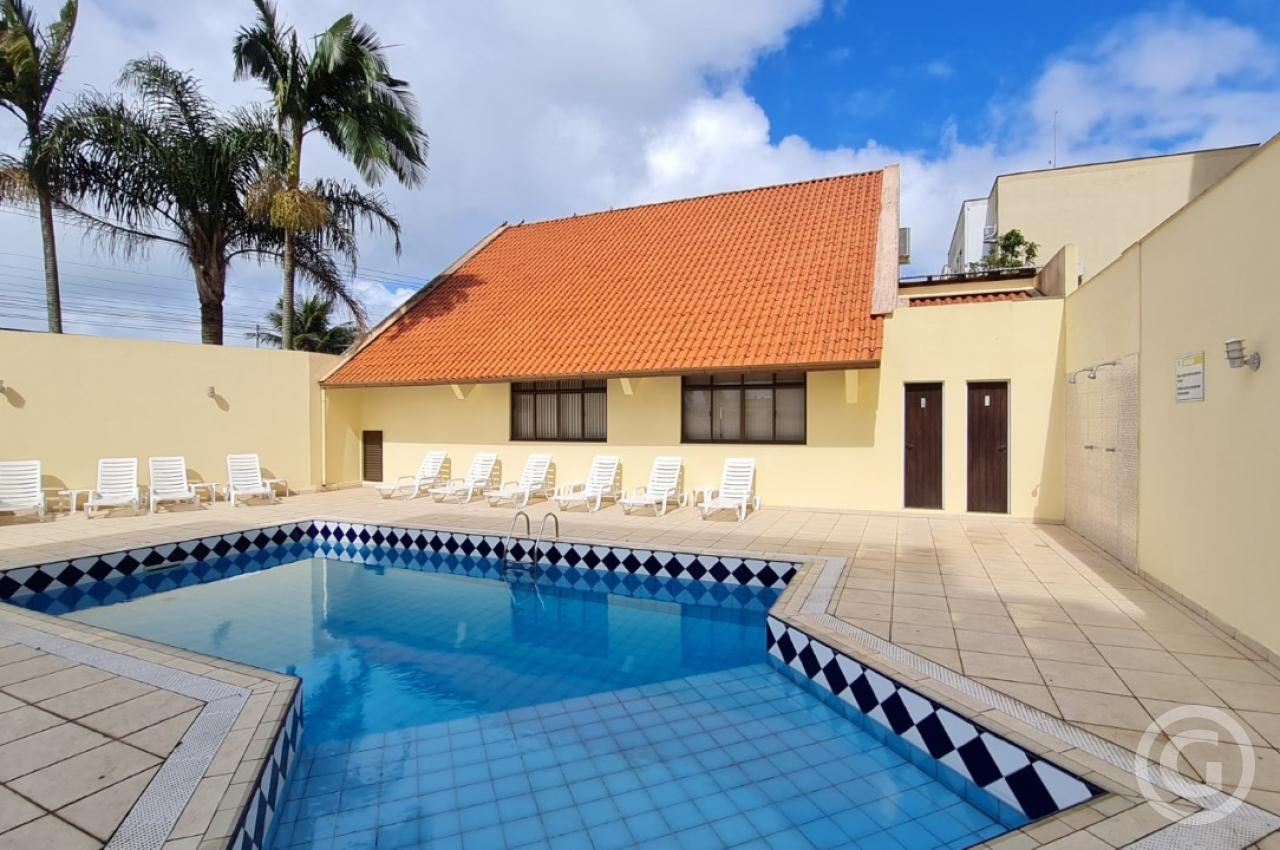 piscina e salão de festas