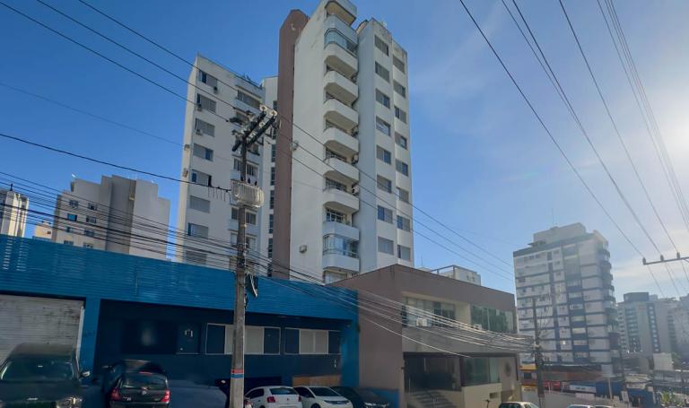 Dona Elza Amin, Centro