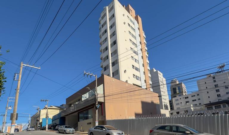 Dona Elza Amin, Centro