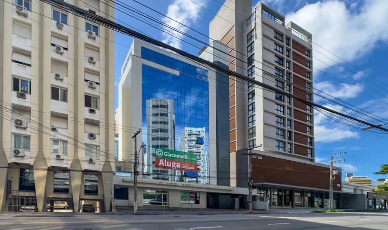 Luiz Carlos Brunet, Centro