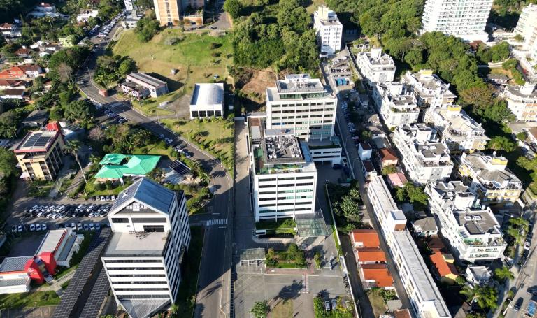 Techno Towers, João Paulo
