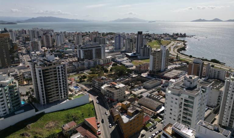 Localização privilegiada com facilidade de acessos e serviços
