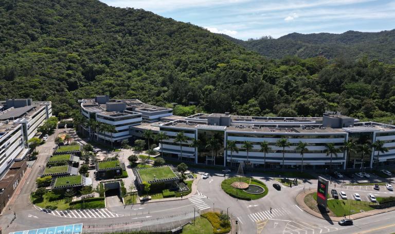 Descubra o SC 401 Square Corporate