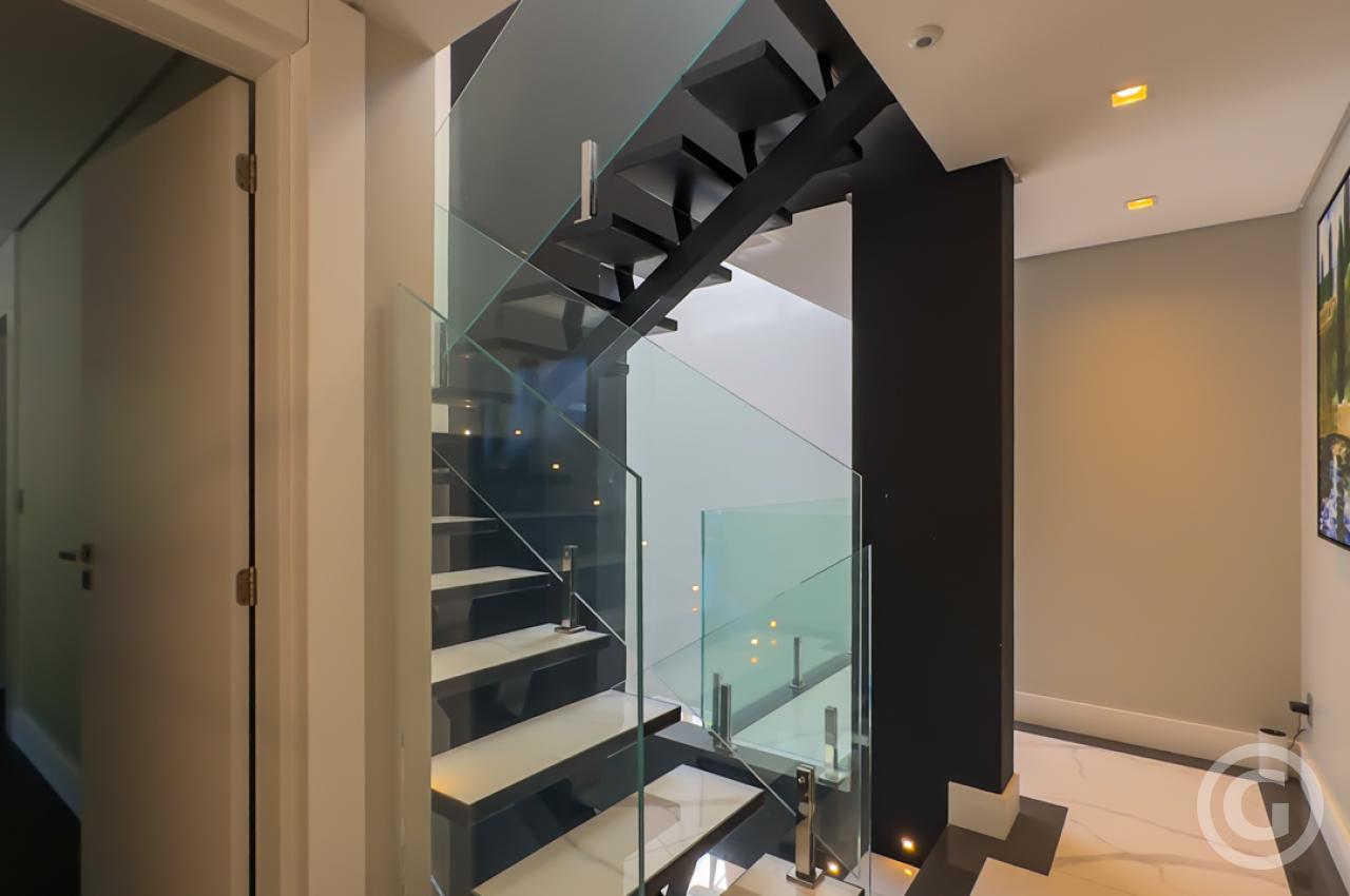 escada  - 3º pavimento