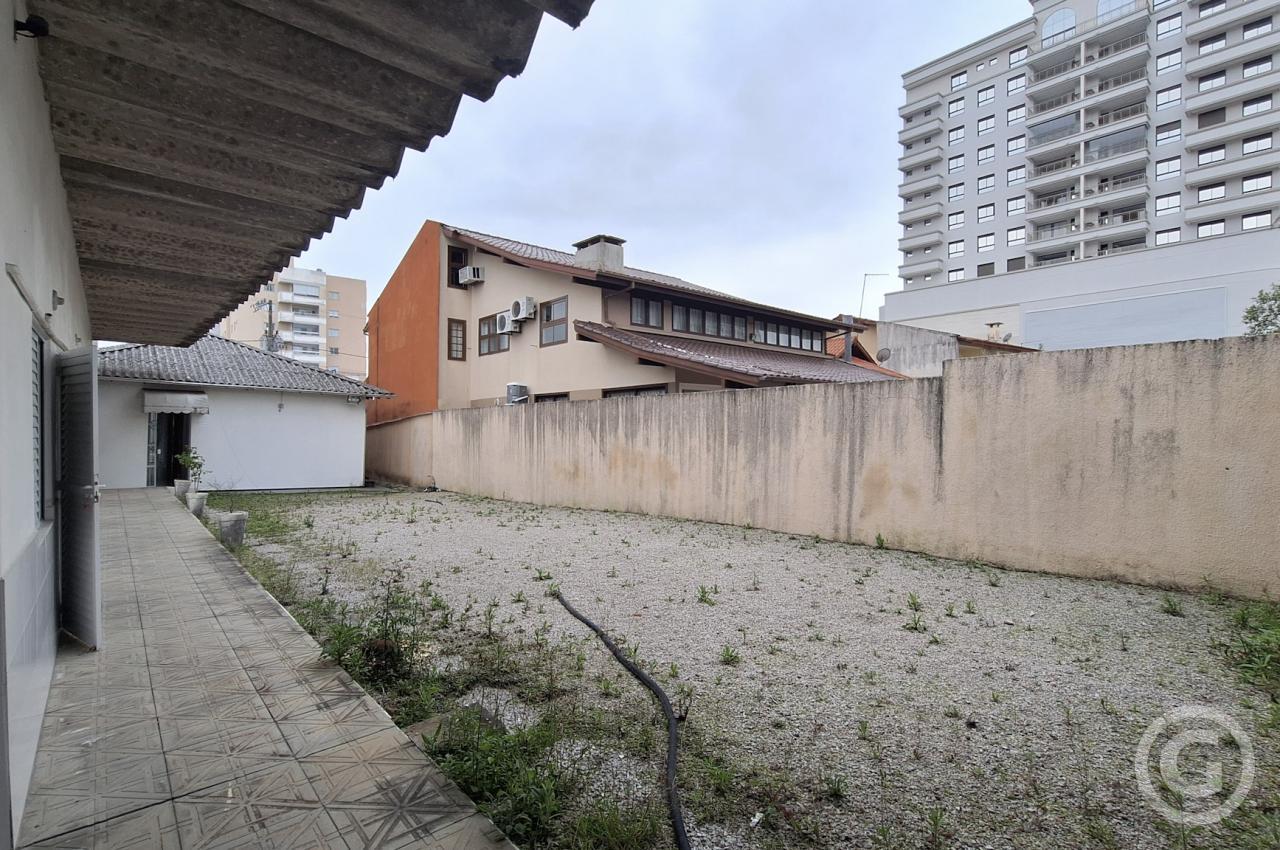 área externa fundos 