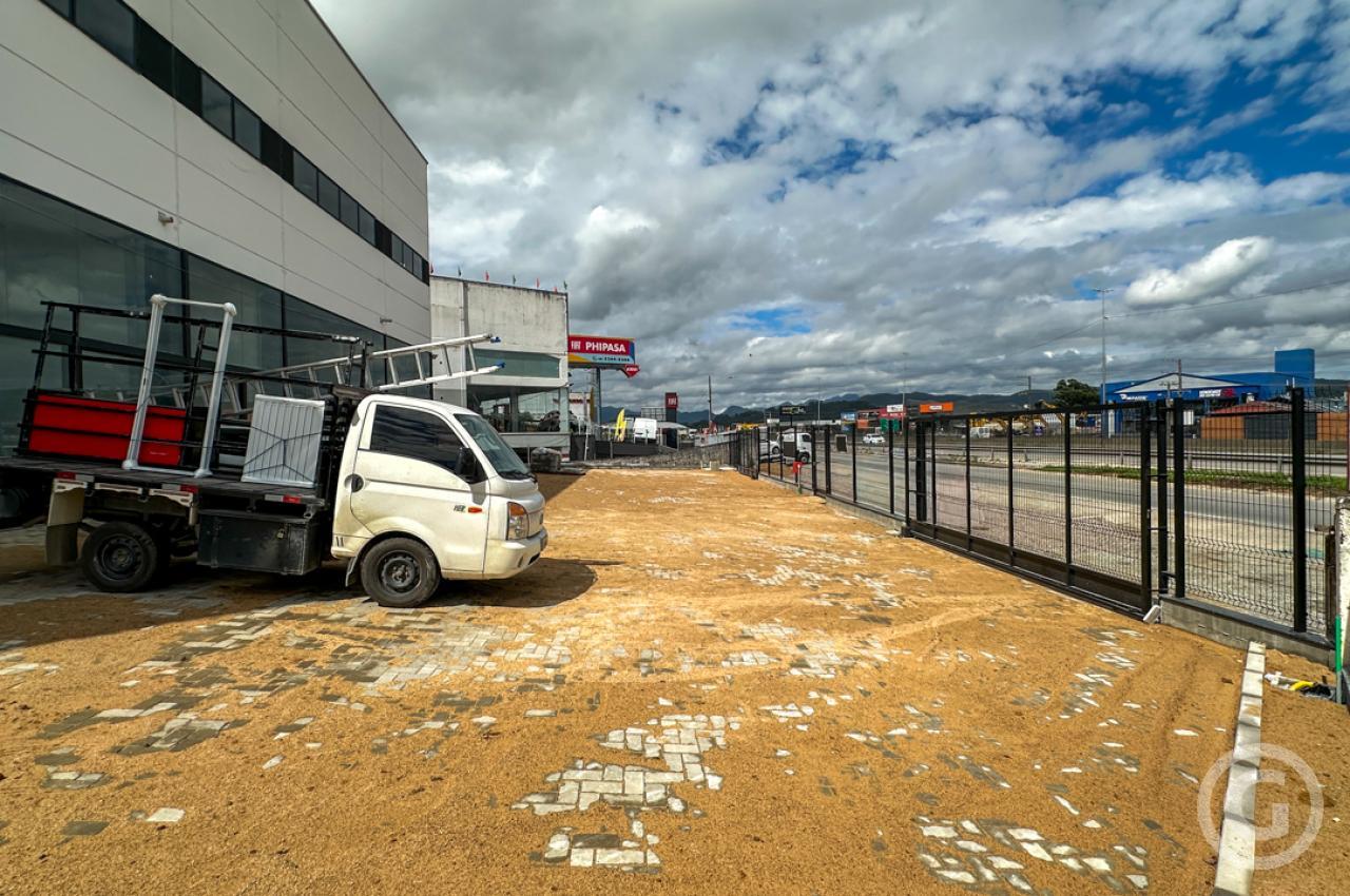 estacionamento frente 